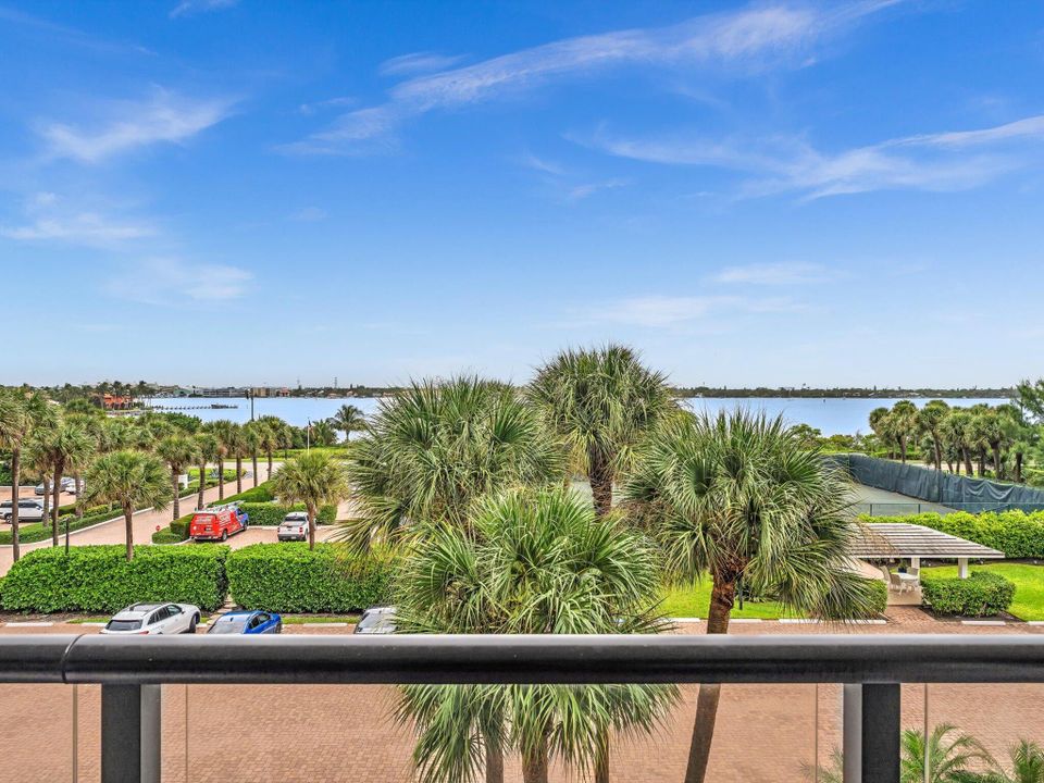 For Rent: $8,500 (2 beds, 2 baths, 1457 Square Feet)