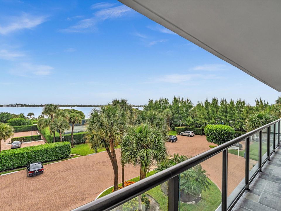 For Rent: $8,500 (2 beds, 2 baths, 1457 Square Feet)