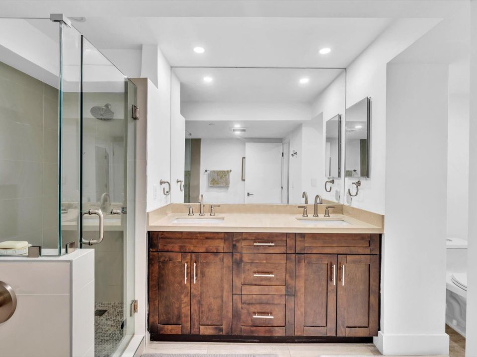 For Rent: $8,500 (2 beds, 2 baths, 1457 Square Feet)