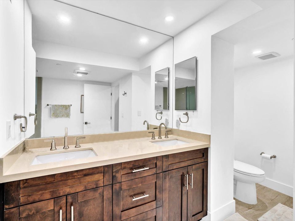 For Rent: $8,500 (2 beds, 2 baths, 1457 Square Feet)