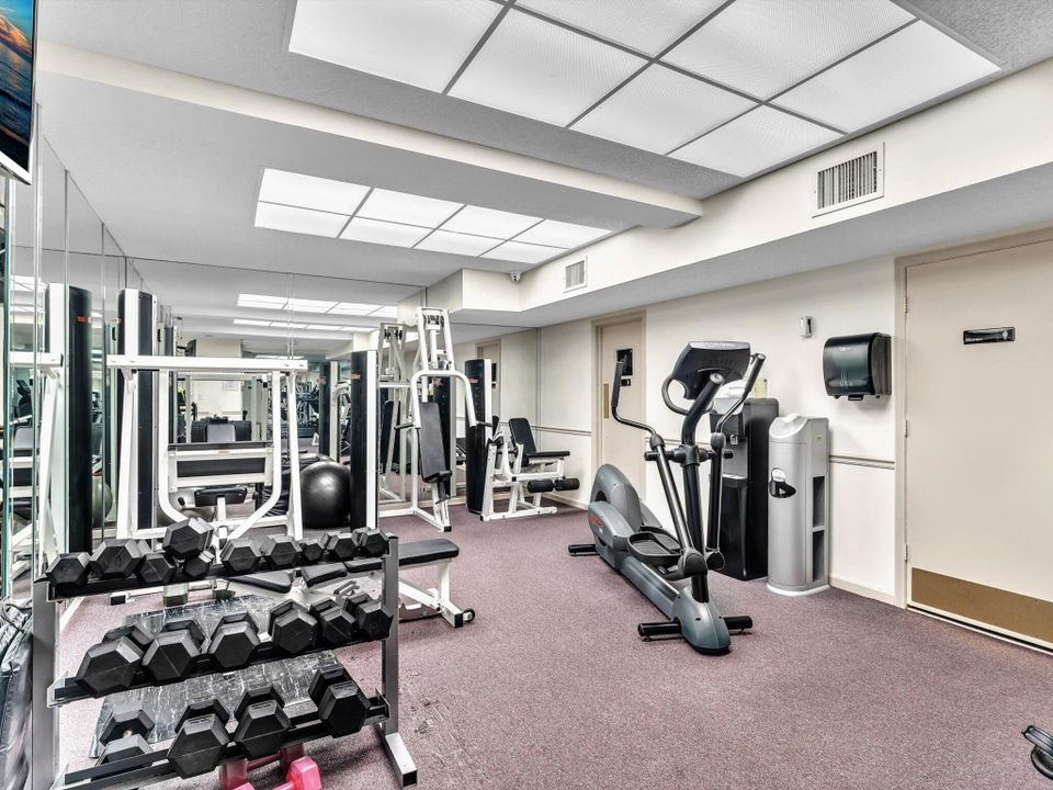 For Rent: $8,500 (2 beds, 2 baths, 1457 Square Feet)