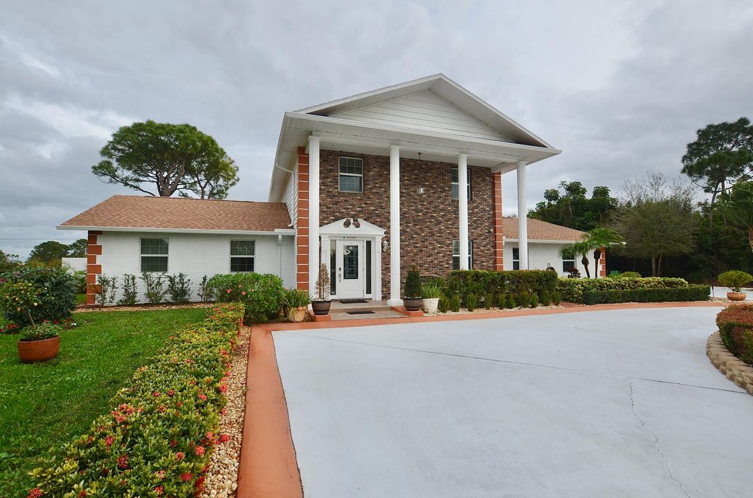 待售: $549,900 (4 贝兹, 3 浴室, 2837 平方英尺)