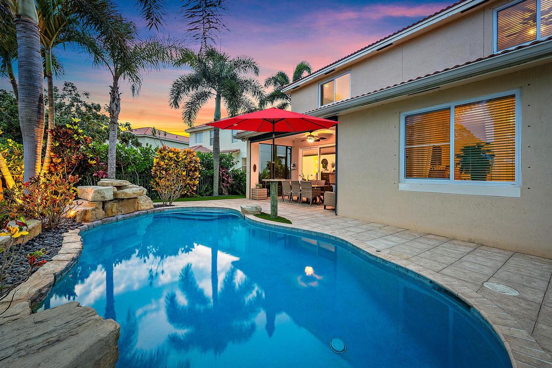 待售: $799,000 (4 贝兹, 3 浴室, 2697 平方英尺)