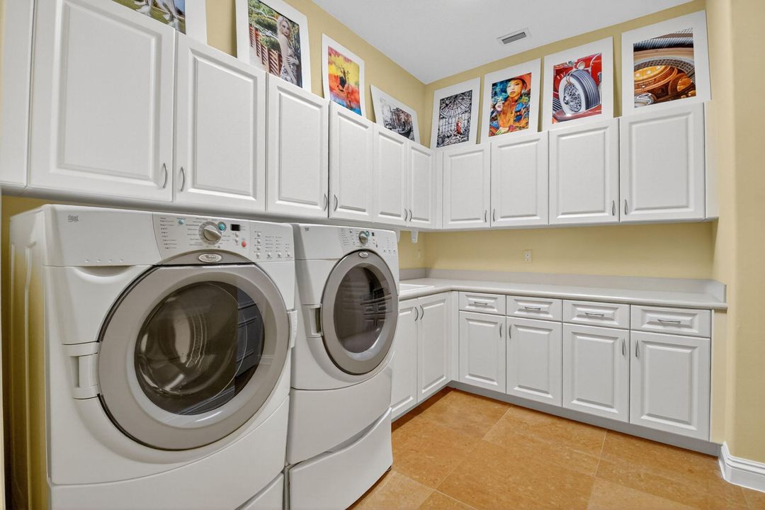 Active With Contract: $1,245,000 (4 beds, 4 baths, 3206 Square Feet)