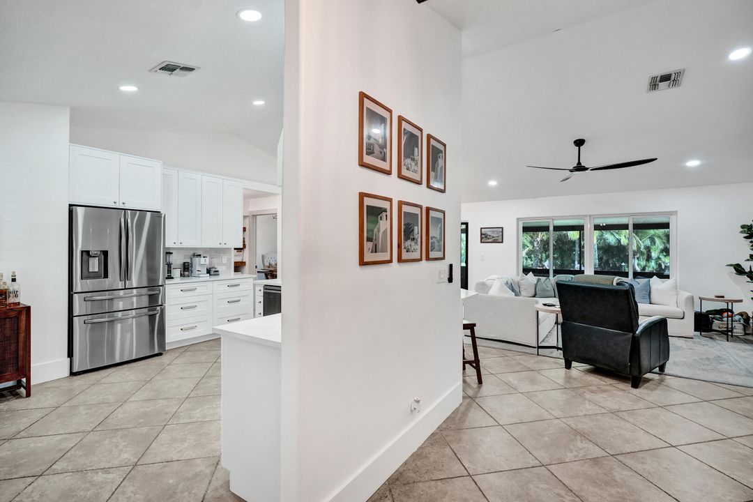 合同活跃: $720,000 (3 贝兹, 2 浴室, 1958 平方英尺)