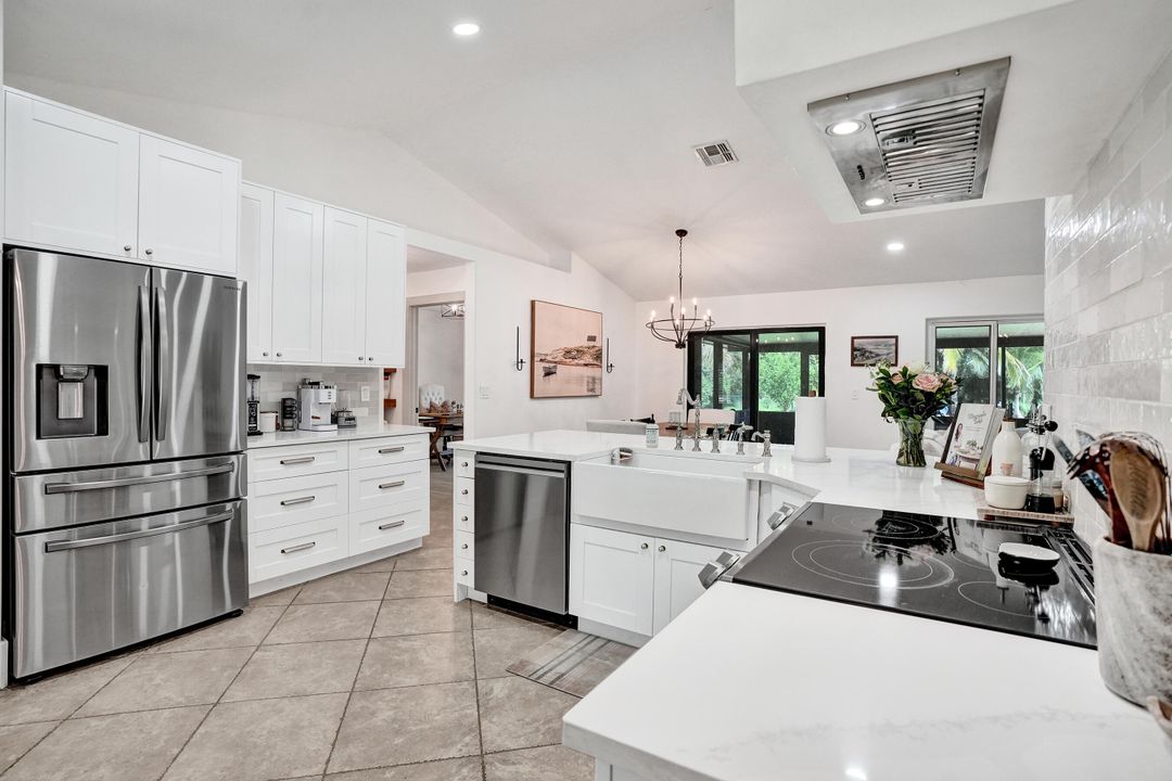 合同活跃: $720,000 (3 贝兹, 2 浴室, 1958 平方英尺)