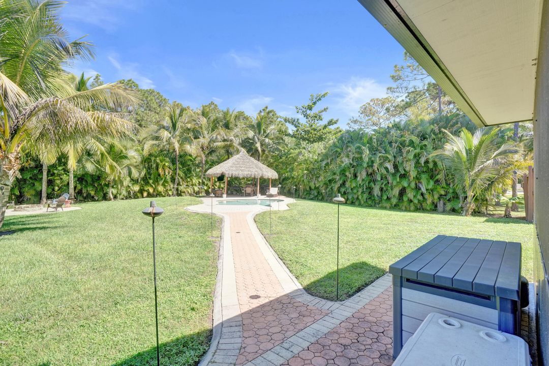 合同活跃: $720,000 (3 贝兹, 2 浴室, 1958 平方英尺)