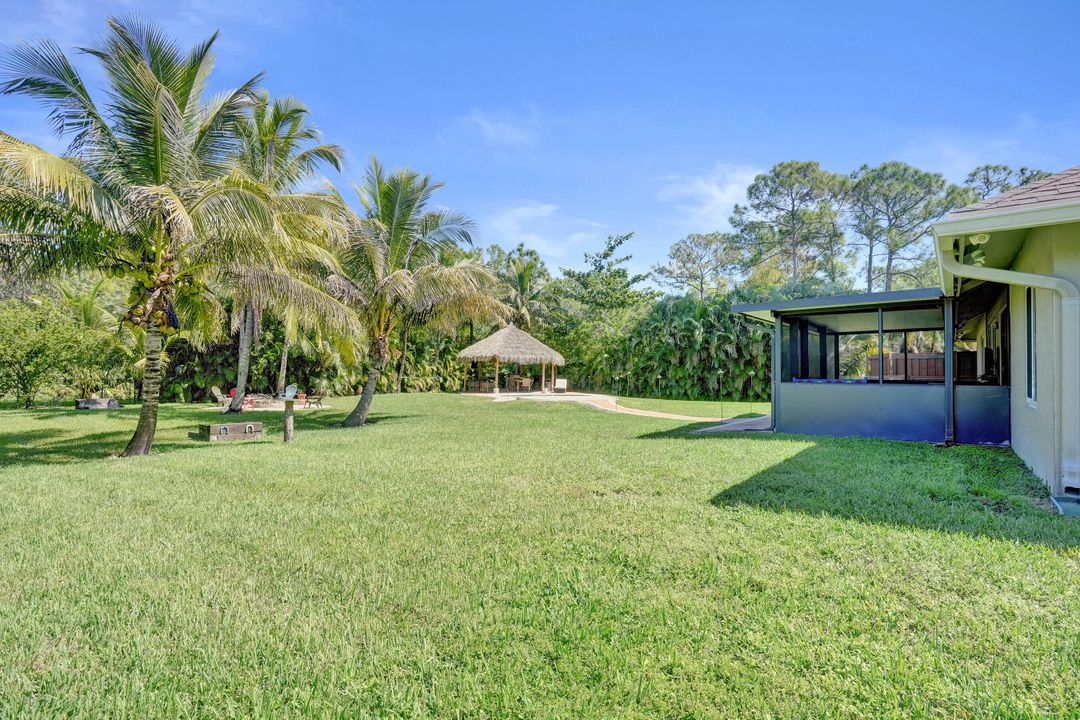 合同活跃: $720,000 (3 贝兹, 2 浴室, 1958 平方英尺)