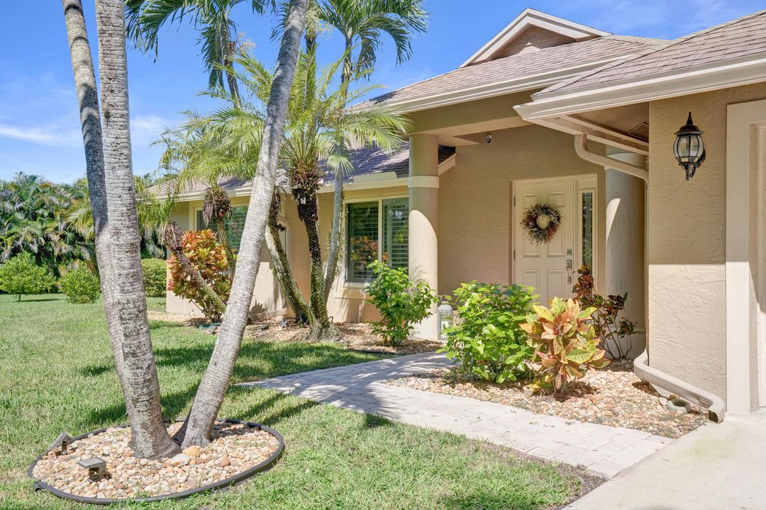 合同活跃: $720,000 (3 贝兹, 2 浴室, 1958 平方英尺)