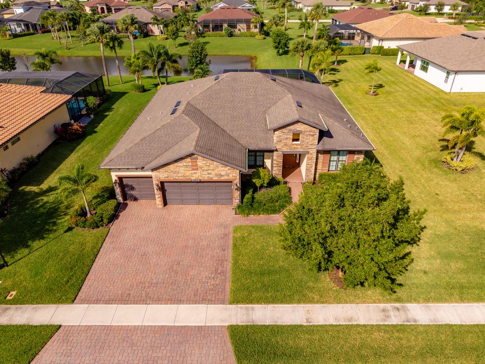 На продажу: $799,000 (3 спален, 2 ванн, 2388 Квадратных фут)