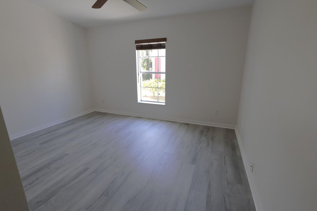 For Sale: $289,000 (3 beds, 2 baths, 1619 Square Feet)