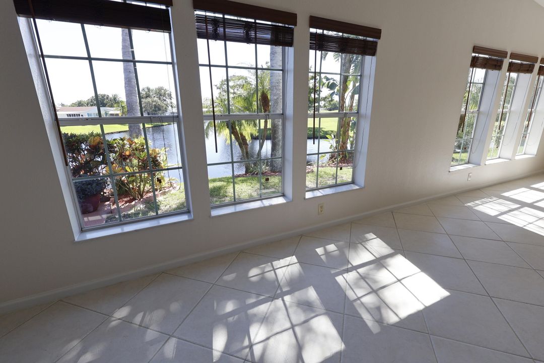 For Sale: $289,000 (3 beds, 2 baths, 1619 Square Feet)