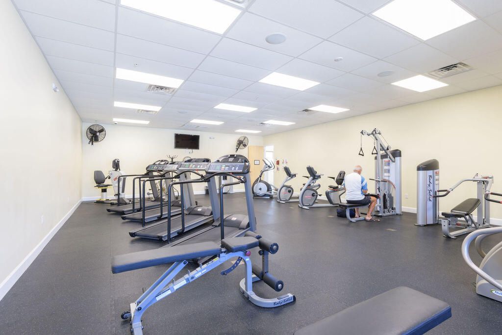 For Sale: $289,000 (3 beds, 2 baths, 1619 Square Feet)