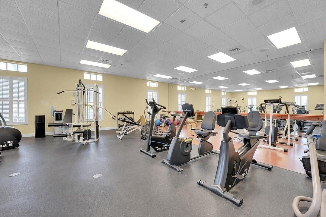 For Sale: $289,000 (3 beds, 2 baths, 1619 Square Feet)