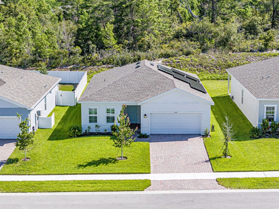 На продажу: $397,500 (4 спален, 2 ванн, 1823 Квадратных фут)