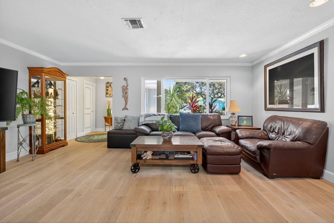 待售: $614,900 (3 贝兹, 3 浴室, 1659 平方英尺)