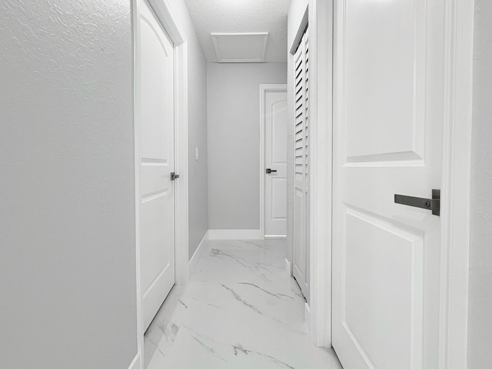 Active With Contract: $429,000 (3 beds, 2 baths, 1100 Square Feet)