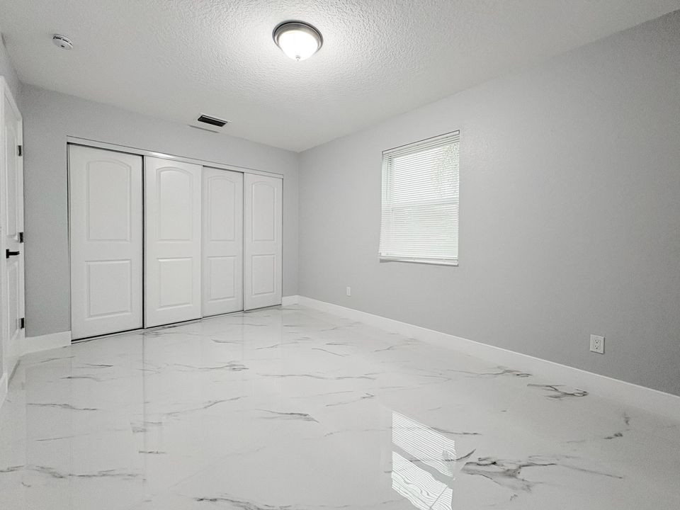 Active With Contract: $429,000 (3 beds, 2 baths, 1100 Square Feet)