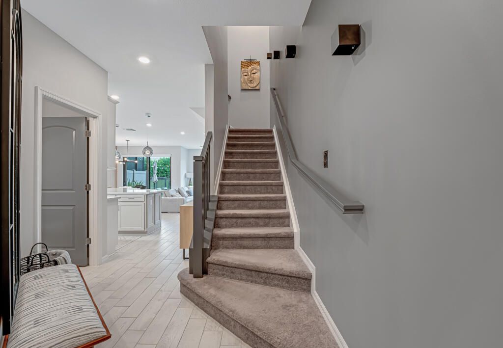 Active With Contract: $539,000 (3 beds, 2 baths, 1895 Square Feet)