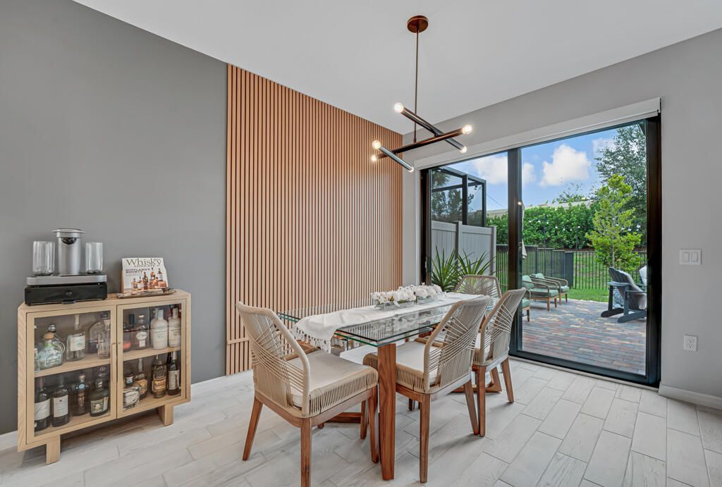 Active With Contract: $539,000 (3 beds, 2 baths, 1895 Square Feet)