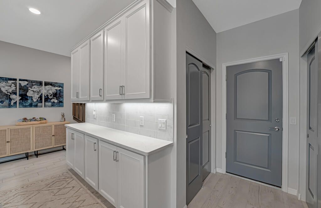 Active With Contract: $539,000 (3 beds, 2 baths, 1895 Square Feet)