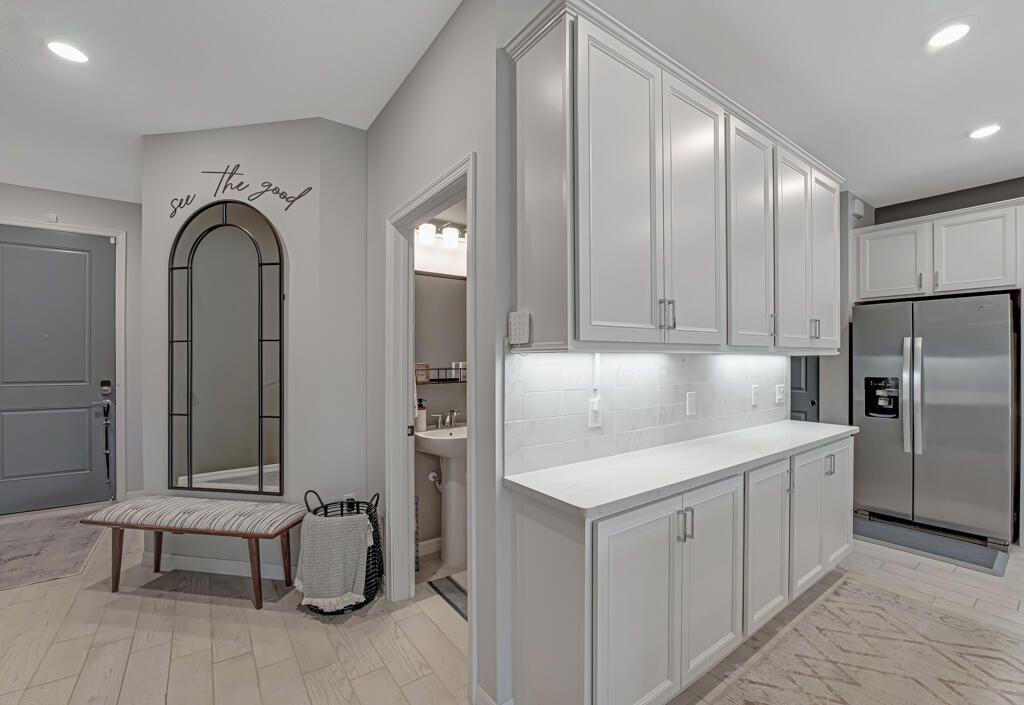 Active With Contract: $539,000 (3 beds, 2 baths, 1895 Square Feet)