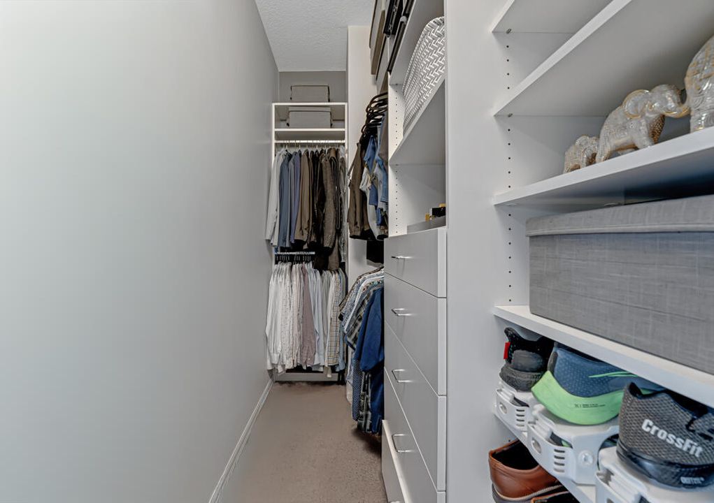 Active With Contract: $539,000 (3 beds, 2 baths, 1895 Square Feet)