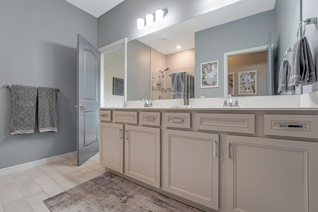 Active With Contract: $539,000 (3 beds, 2 baths, 1895 Square Feet)