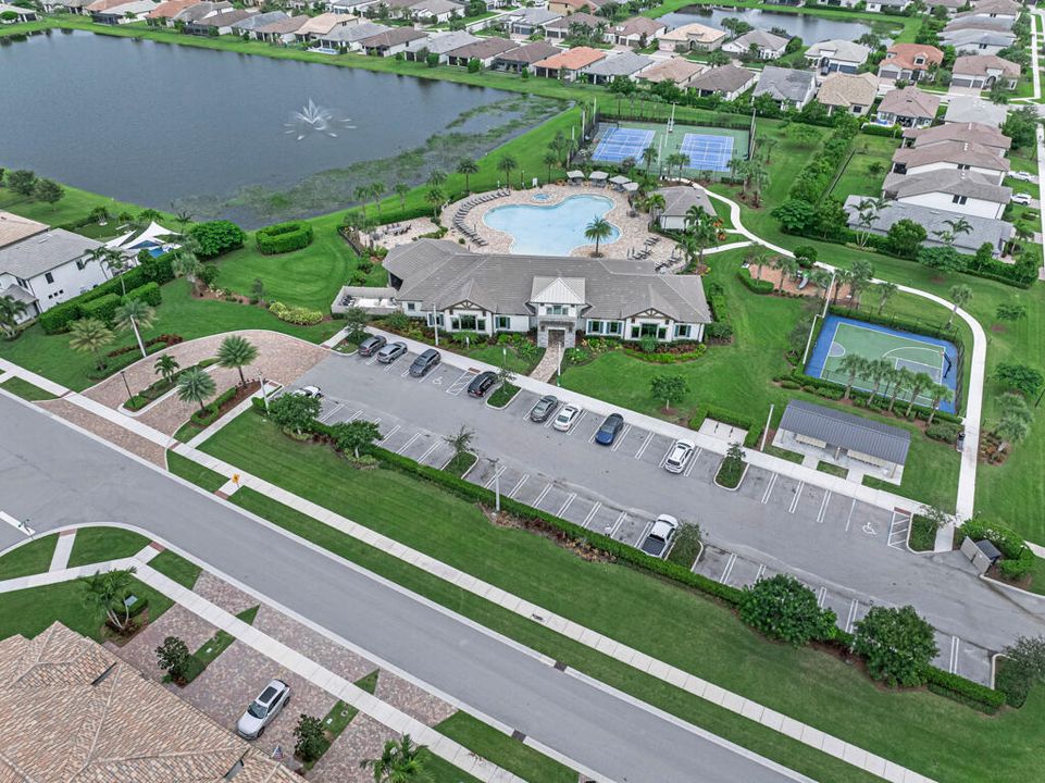 Active With Contract: $539,000 (3 beds, 2 baths, 1895 Square Feet)