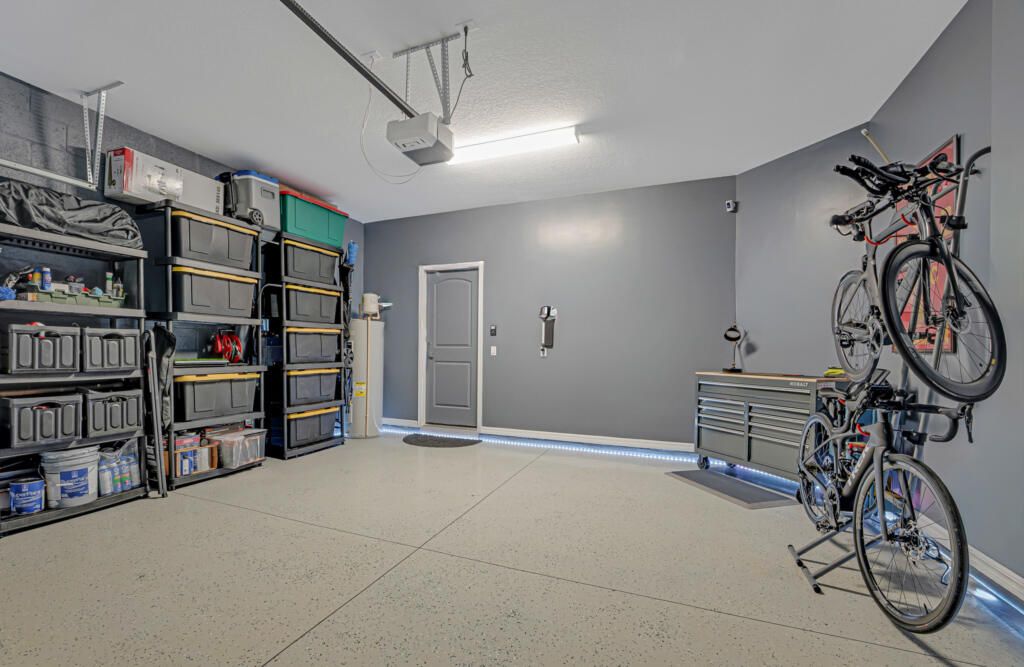 Active With Contract: $539,000 (3 beds, 2 baths, 1895 Square Feet)