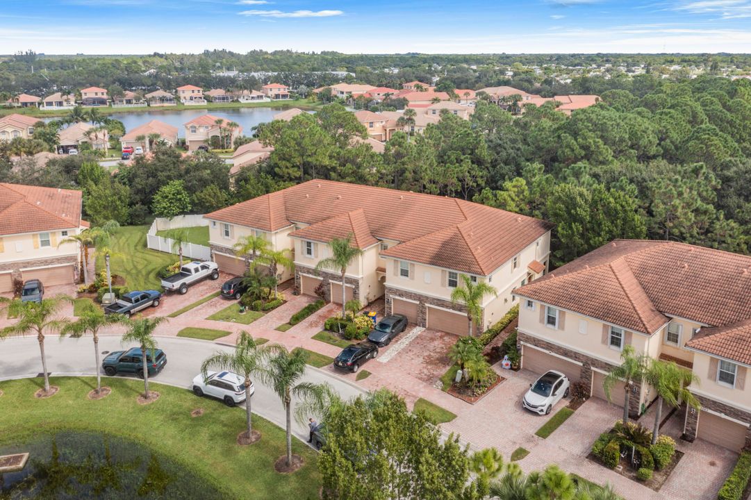 На продажу: $345,000 (3 спален, 2 ванн, 1628 Квадратных фут)