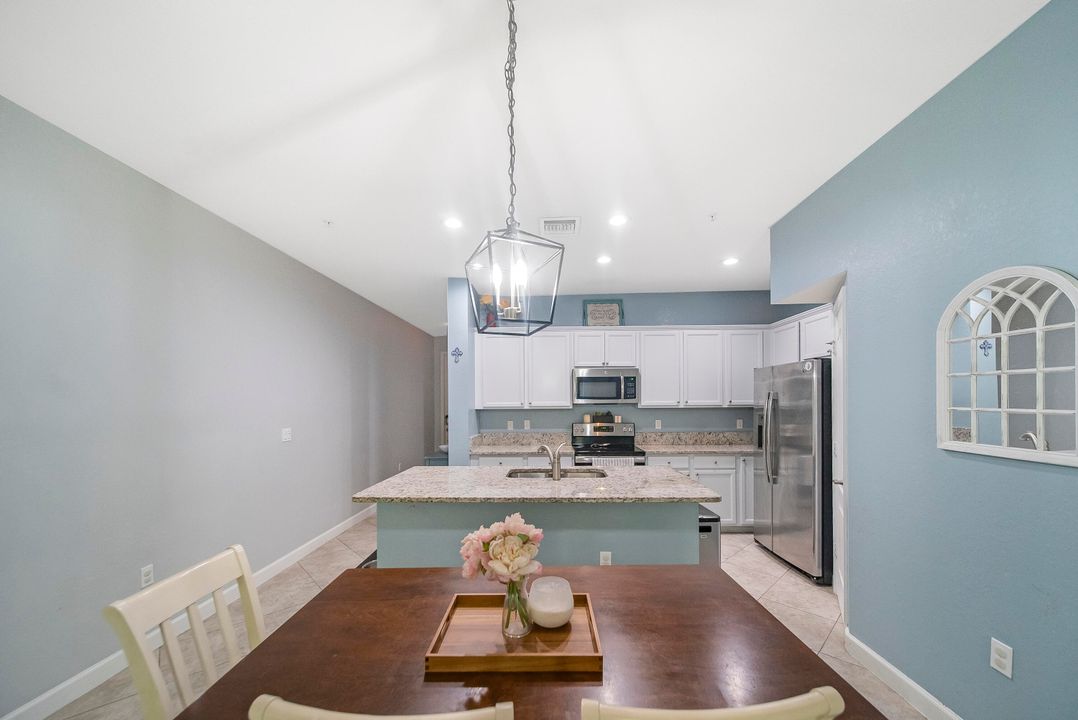 На продажу: $345,000 (3 спален, 2 ванн, 1628 Квадратных фут)