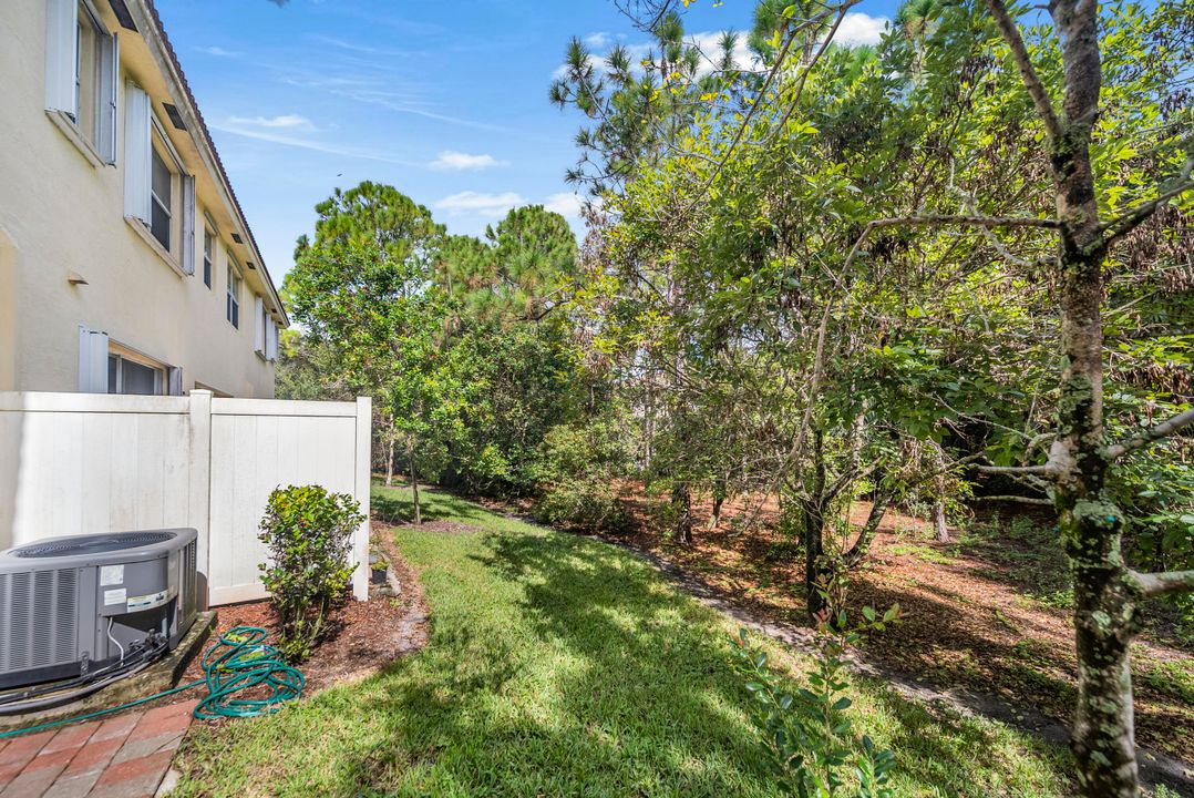 На продажу: $345,000 (3 спален, 2 ванн, 1628 Квадратных фут)