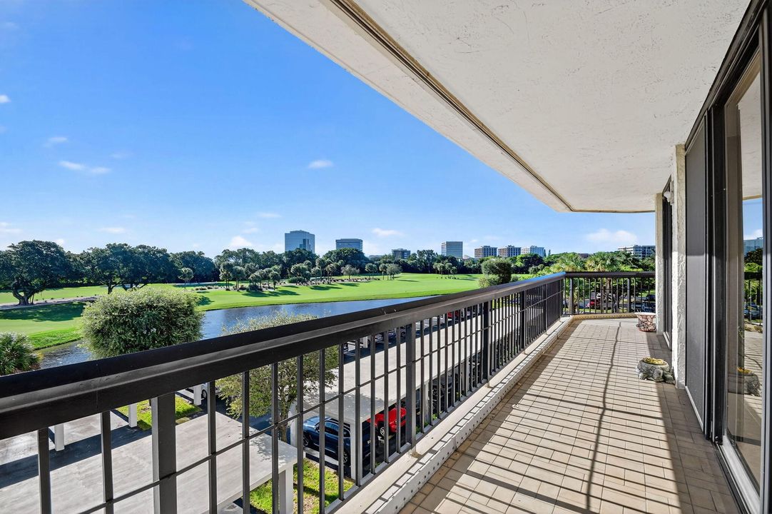 На продажу: $798,000 (3 спален, 2 ванн, 2001 Квадратных фут)