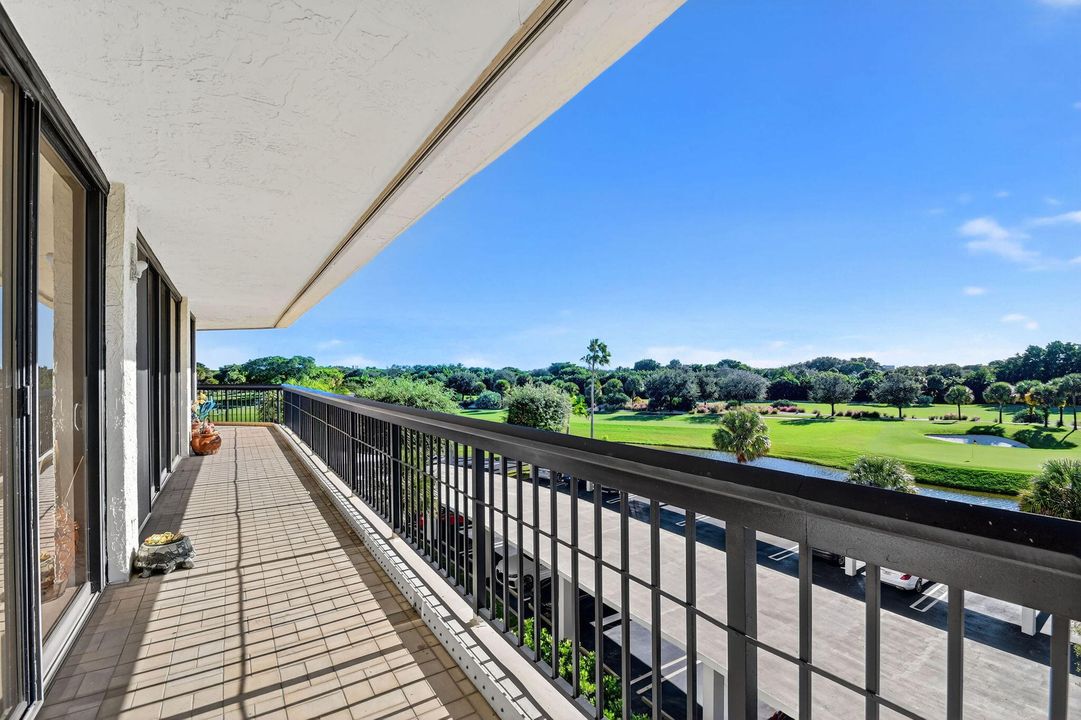 На продажу: $798,000 (3 спален, 2 ванн, 2001 Квадратных фут)