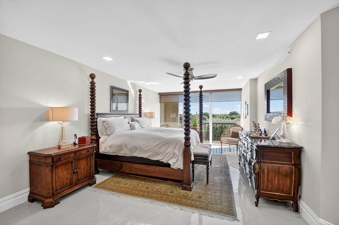 На продажу: $798,000 (3 спален, 2 ванн, 2001 Квадратных фут)