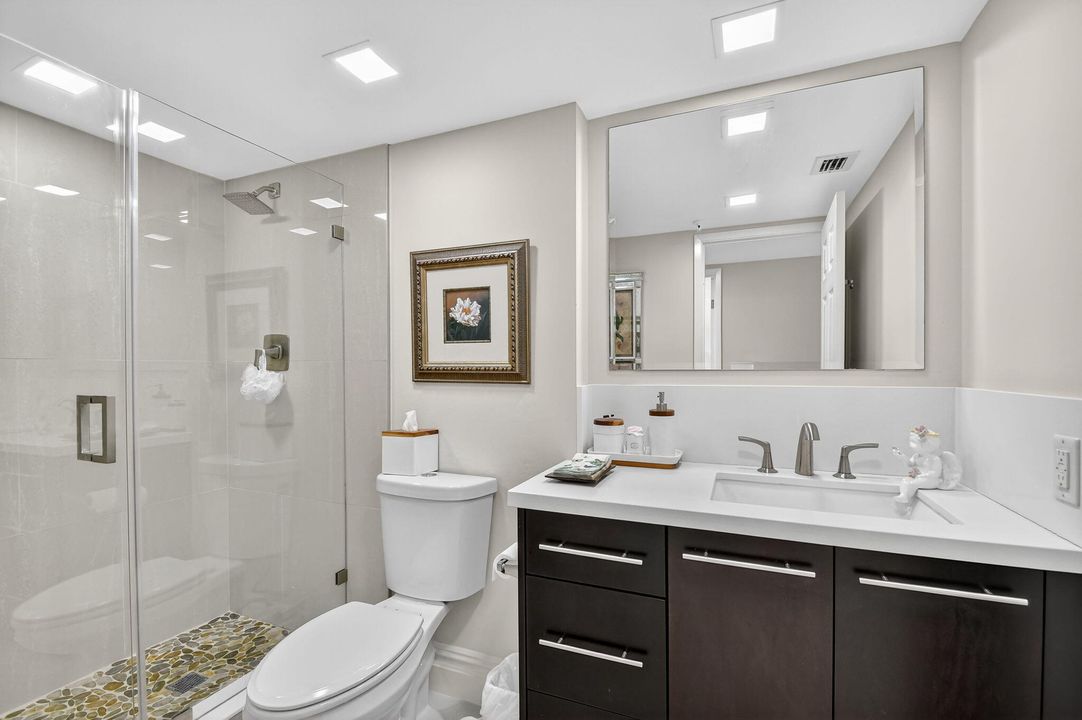 На продажу: $798,000 (3 спален, 2 ванн, 2001 Квадратных фут)