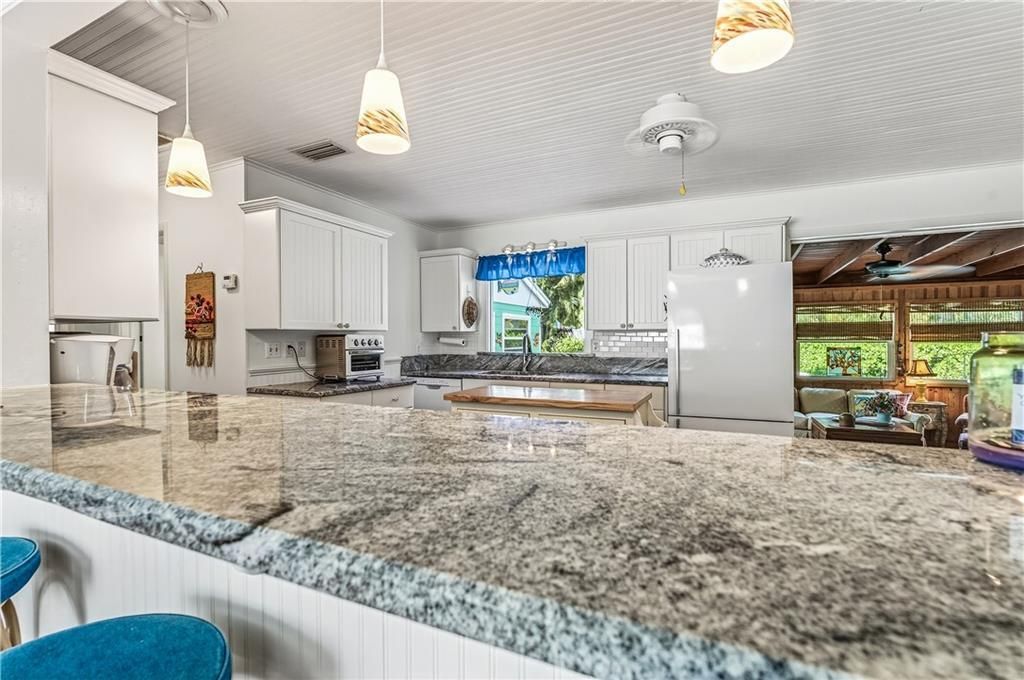 待售: $750,000 (3 贝兹, 2 浴室, 1667 平方英尺)