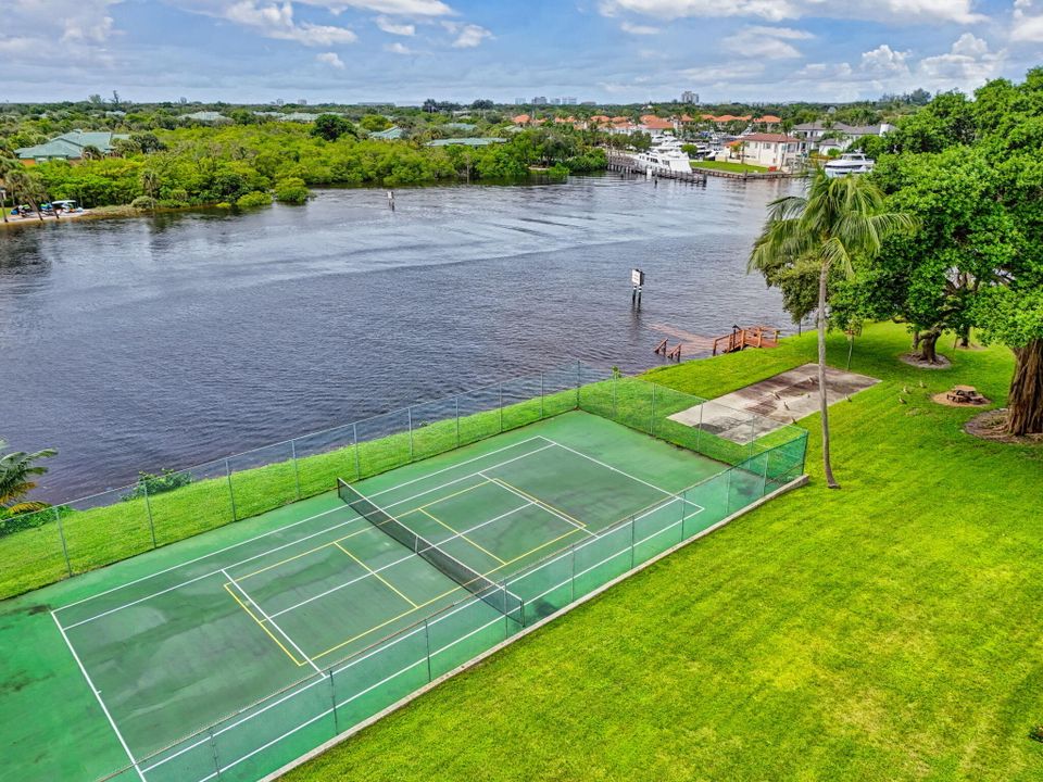 待售: $425,000 (2 贝兹, 2 浴室, 1514 平方英尺)