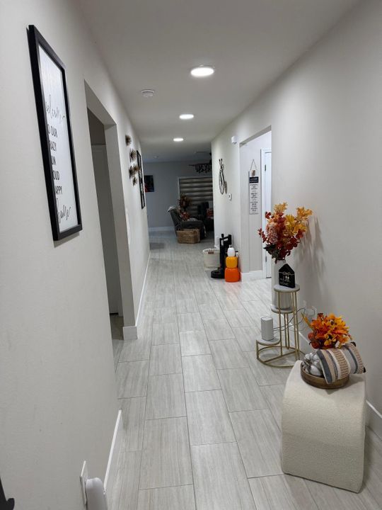 出租: $2,800 (4 贝兹, 2 浴室, 1715 平方英尺)