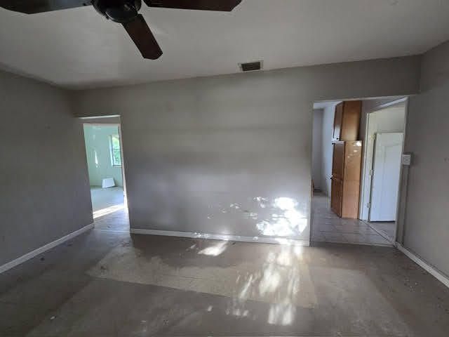 На продажу: $148,990 (3 спален, 1 ванн, 1056 Квадратных фут)