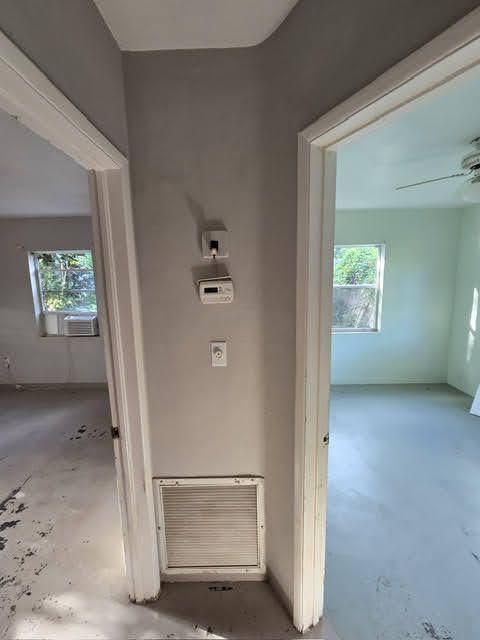 На продажу: $148,990 (3 спален, 1 ванн, 1056 Квадратных фут)