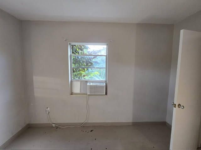 На продажу: $148,990 (3 спален, 1 ванн, 1056 Квадратных фут)