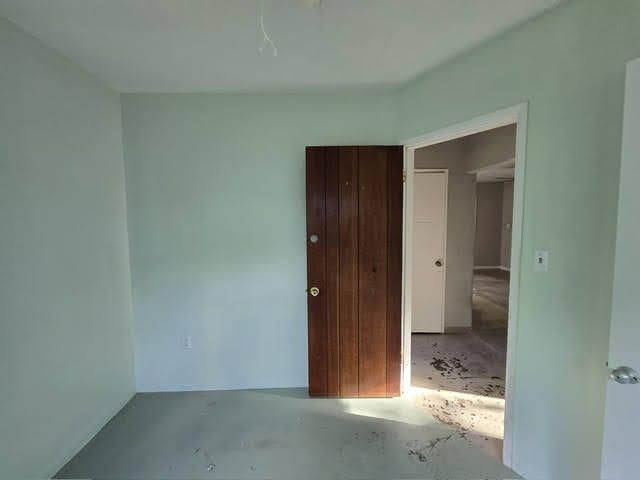 На продажу: $148,990 (3 спален, 1 ванн, 1056 Квадратных фут)