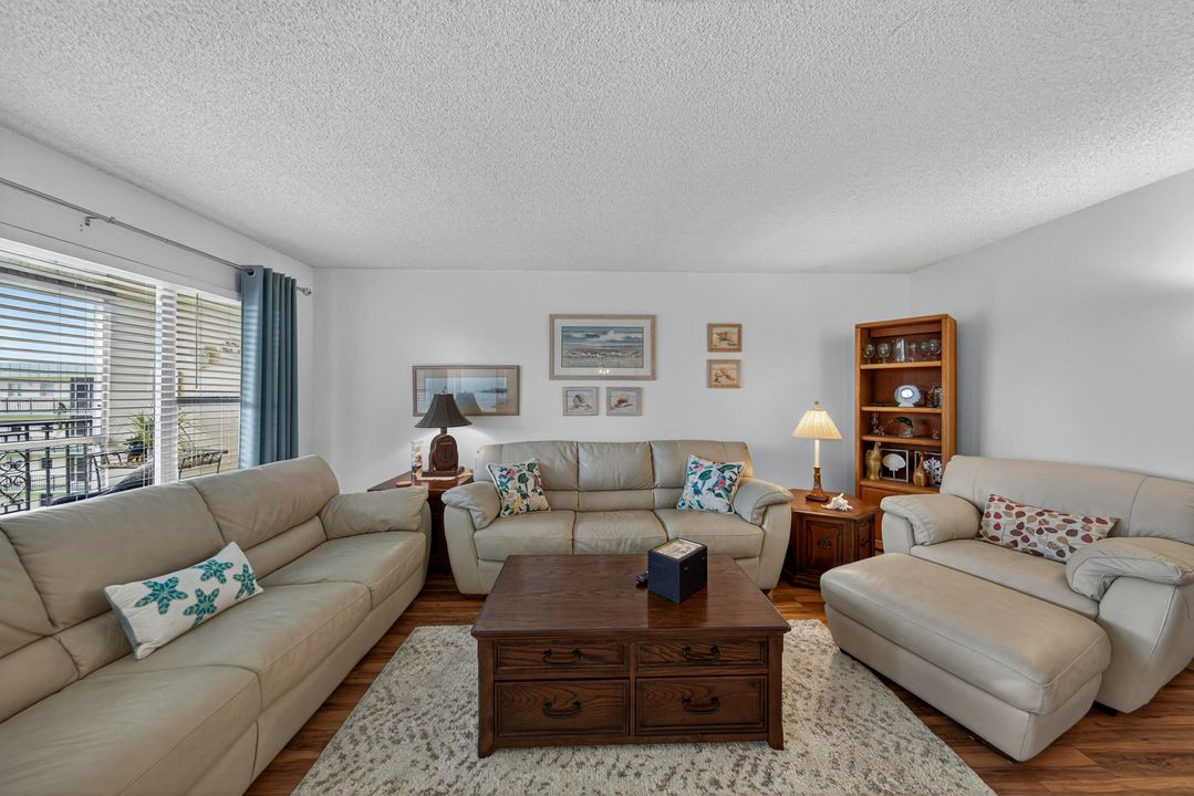 En Renta: $1,750 (2 camas, 2 baños, 1050 Pies cuadrados)