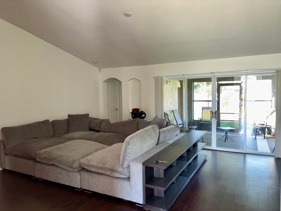 For Sale: $452,500 (4 beds, 3 baths, 2028 Square Feet)