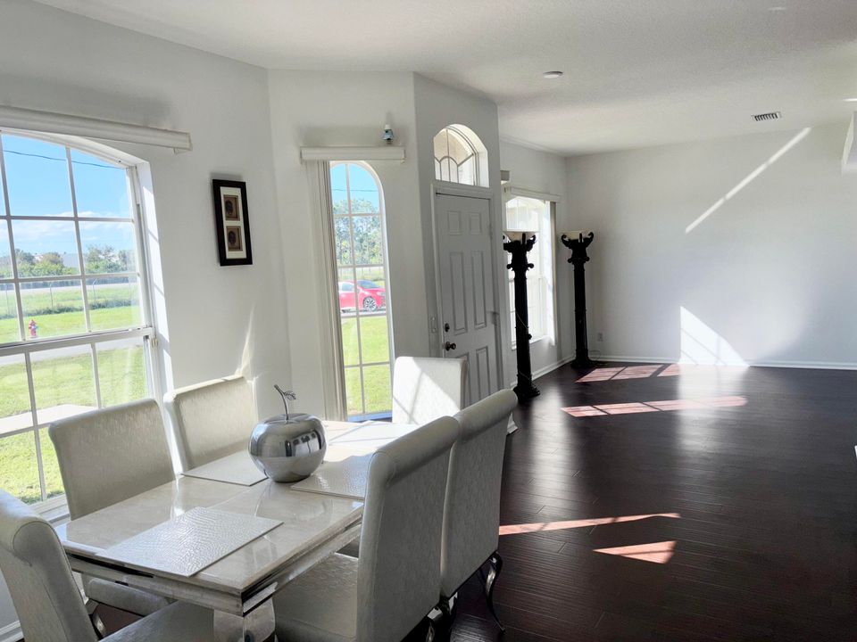 For Sale: $452,500 (4 beds, 3 baths, 2028 Square Feet)