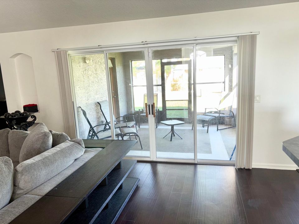 For Sale: $452,500 (4 beds, 3 baths, 2028 Square Feet)