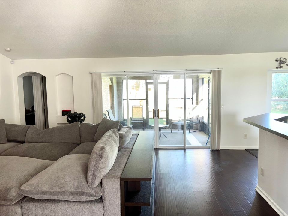 For Sale: $452,500 (4 beds, 3 baths, 2028 Square Feet)