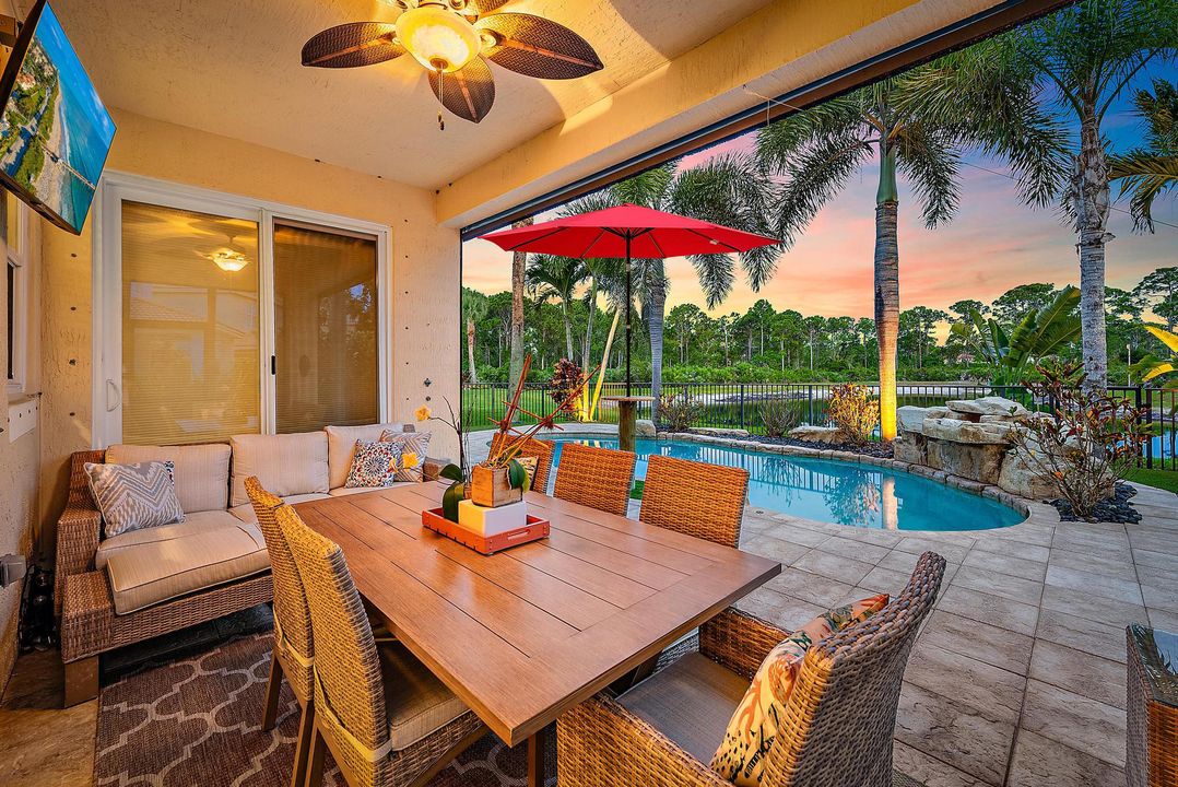 待售: $799,000 (4 贝兹, 3 浴室, 2697 平方英尺)